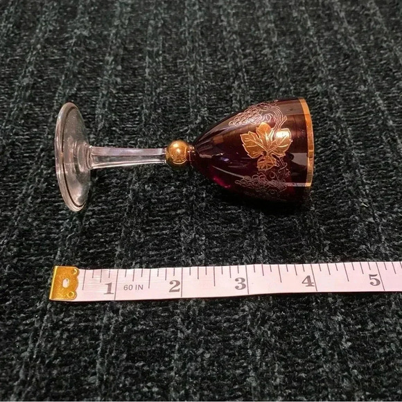 VGT Bohemian Czech Amethyst Gold Etched Ruby Glass Decanter & 2 Water Goblet - Picture 14 of 15